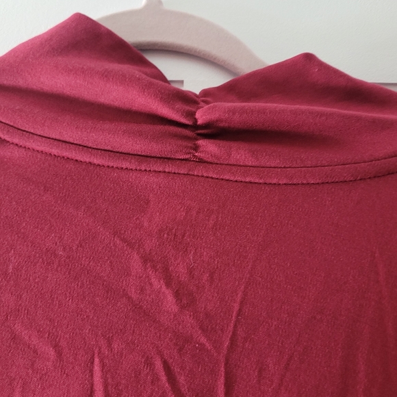 L.L. Bean 3/4 sleeved  cotton top - Picture 4 of 5